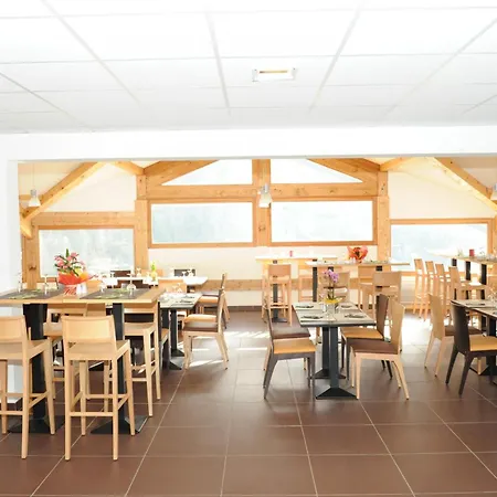 Hameau 8 101 - & Piscine 4 Pers *